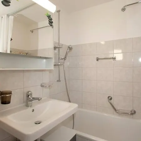 5* Mountain Retreat- Apartment *